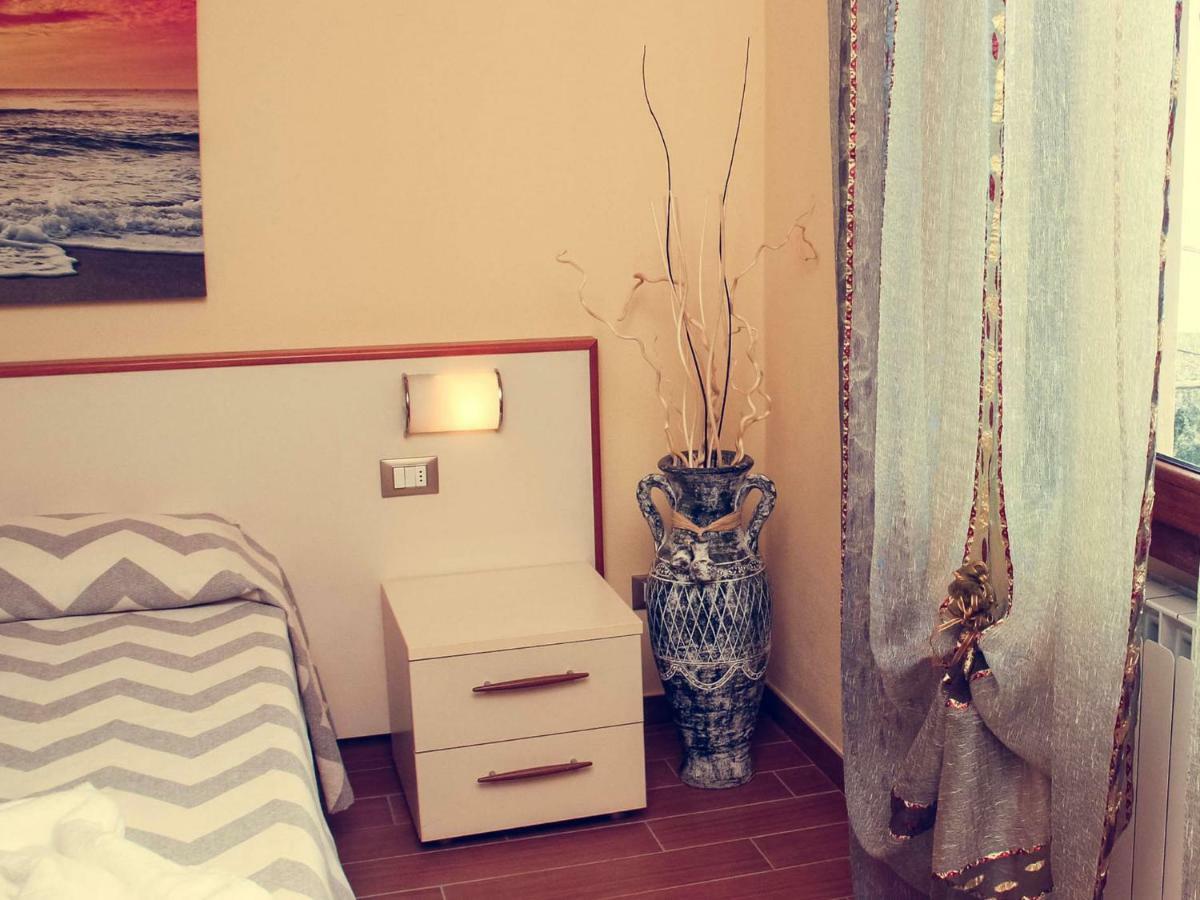 B&B Tina Monte Isola Exterior photo